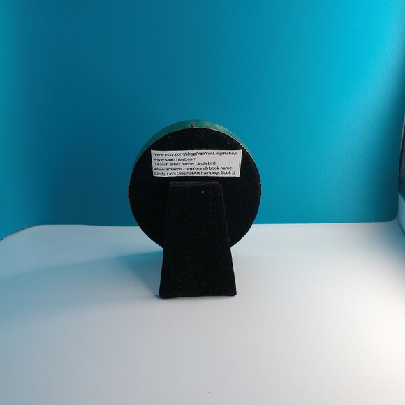 Mini Dragonfly 2.5"x3.5" within a new oval golden / shiny metal Frame - Picture 9 of 9